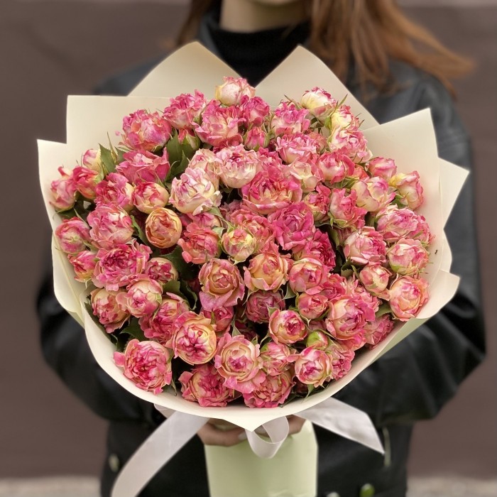 25 кустовых роз Лотус 50 см