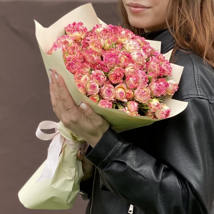 25 кустовых роз Лотус 50 см