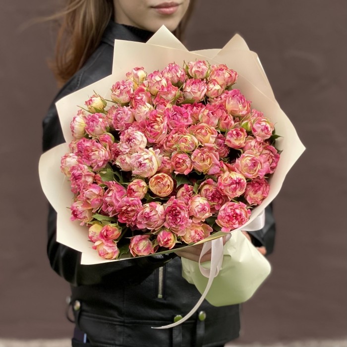 25 кустовых роз Лотус 50 см