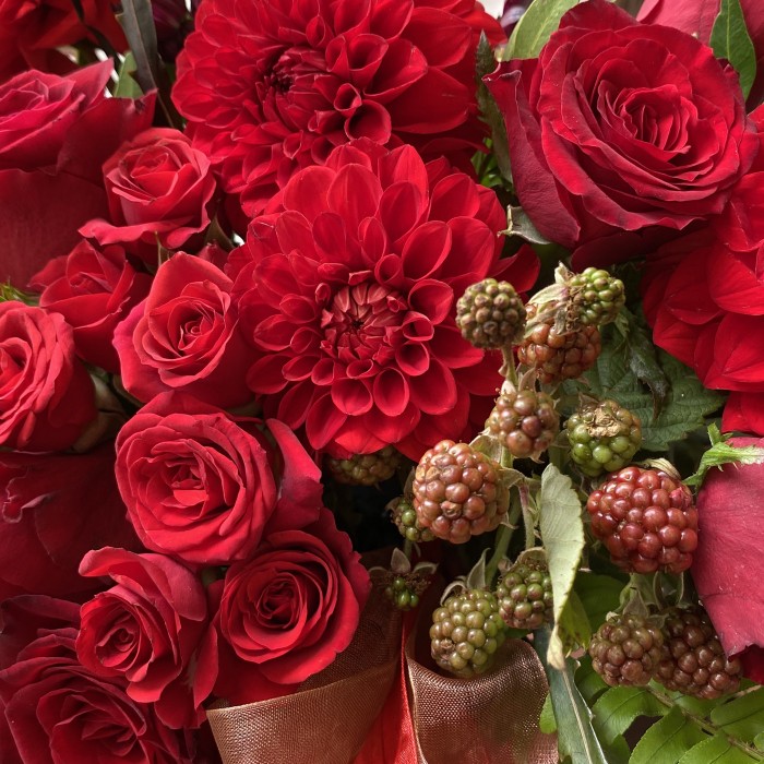 Цветочная композиция "Люблю"