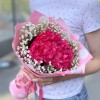 Малиновая гортензия с гипсофилой
