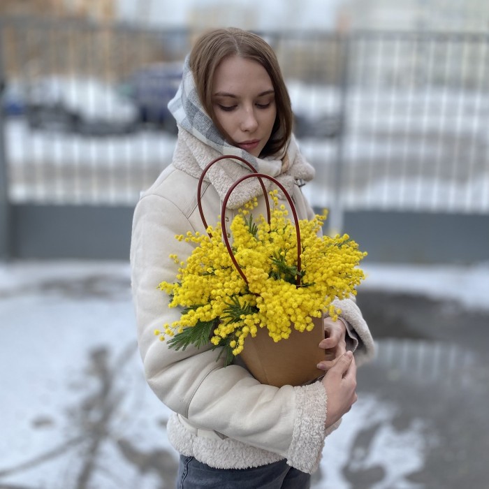 Ароматная мимоза в сумочке