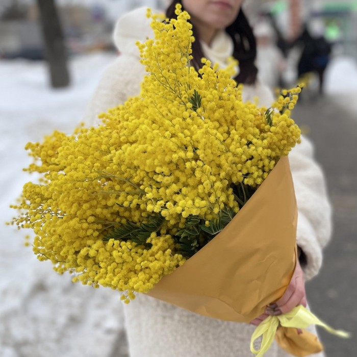 Букет из  ароматной мимозы 500г