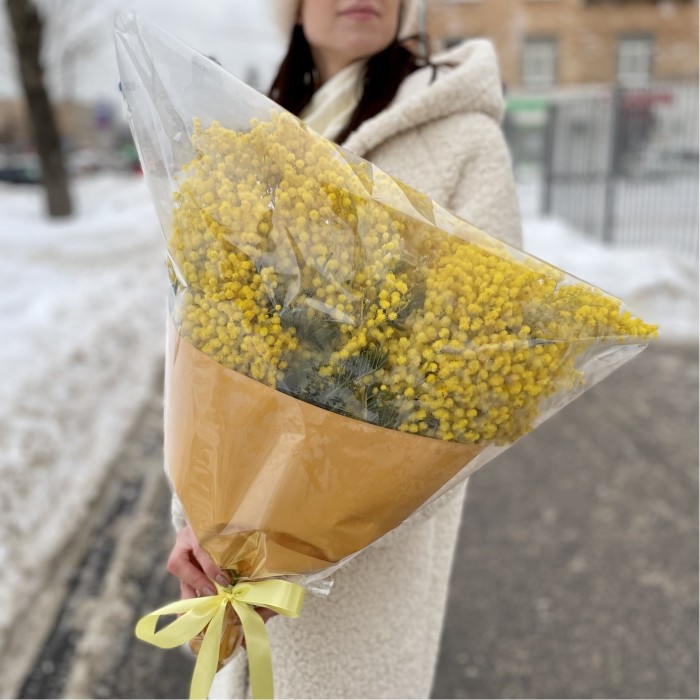Букет из  ароматной мимозы 500г