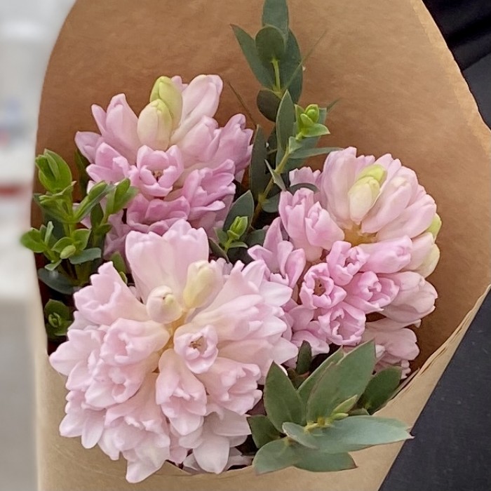 Букет из розовых гиацинтов