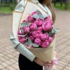 5 кустовых пионовидных роз Мисти Баблс с эвкалиптом