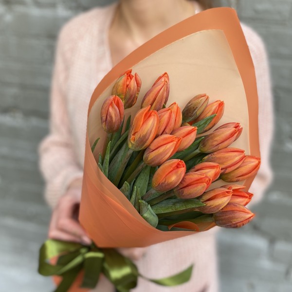 Букет из 21 тюльпана Эста