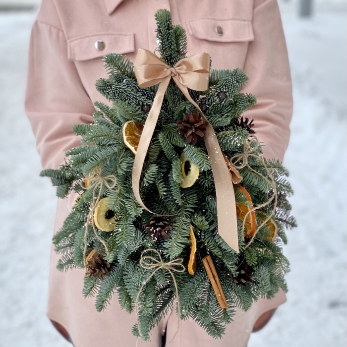 Елка декорированная Кантри