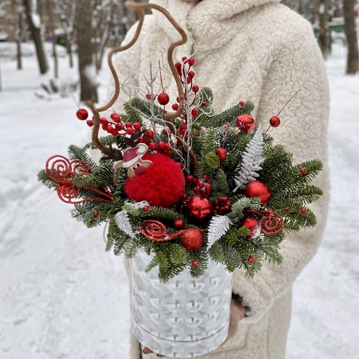 Новогодняя композиция в зеркальной коробке