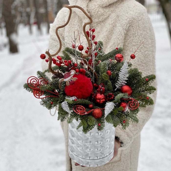 Новогодняя композиция в зеркальной коробке