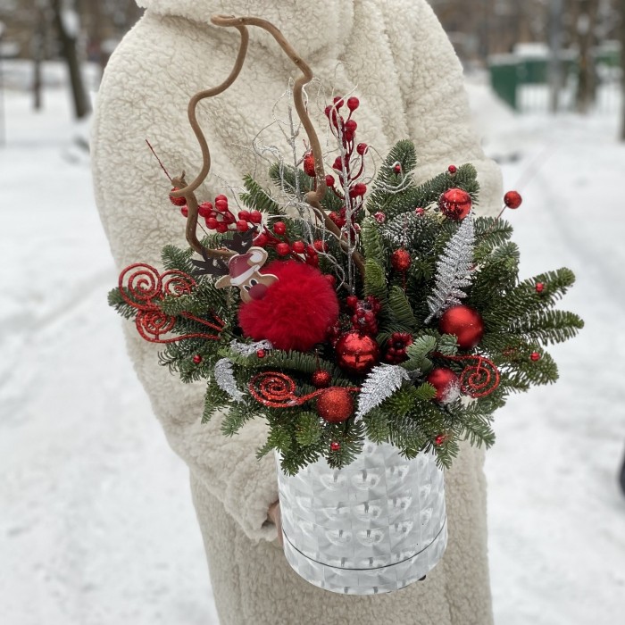 Новогодняя композиция в зеркальной коробке