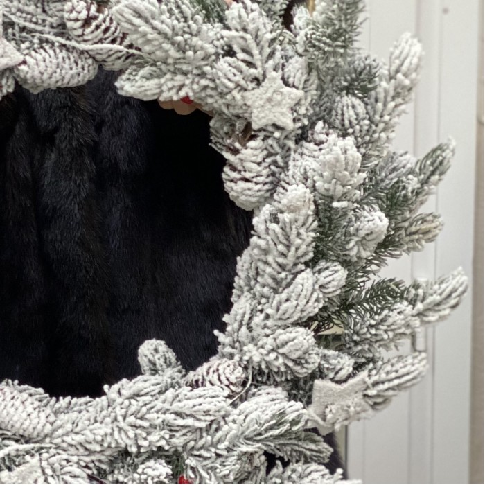 Праздничный венок-гирлянда