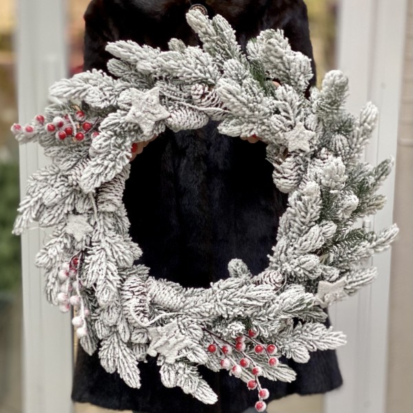 Праздничный венок-гирлянда