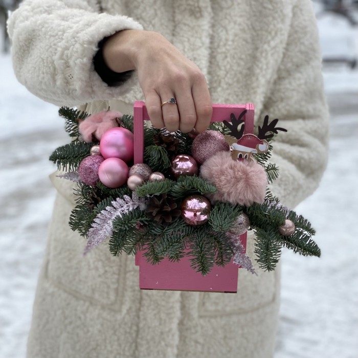 Новогодняя композиция Розовое сияние
