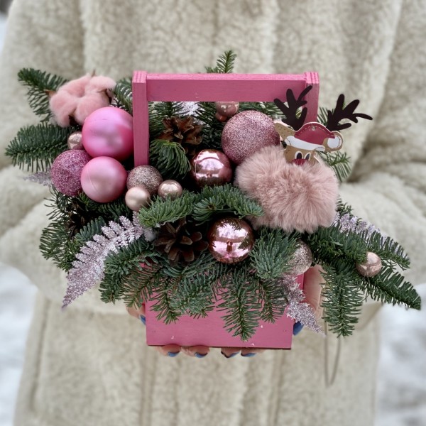 Новогодняя композиция Розовое сияние