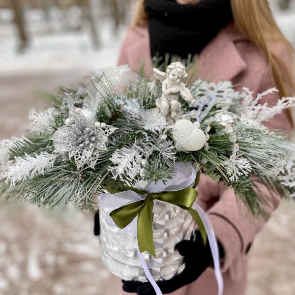 Новогодняя композиция с ангелом