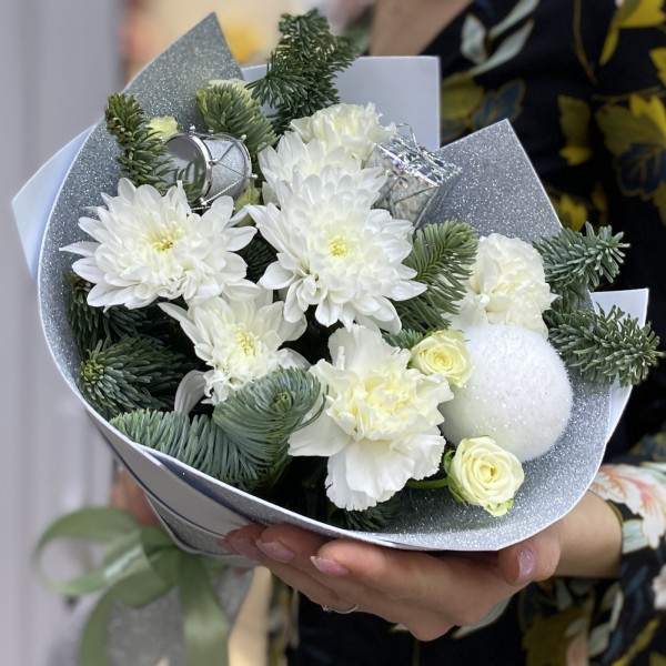 Новогодний букет Серебряное конфетти 