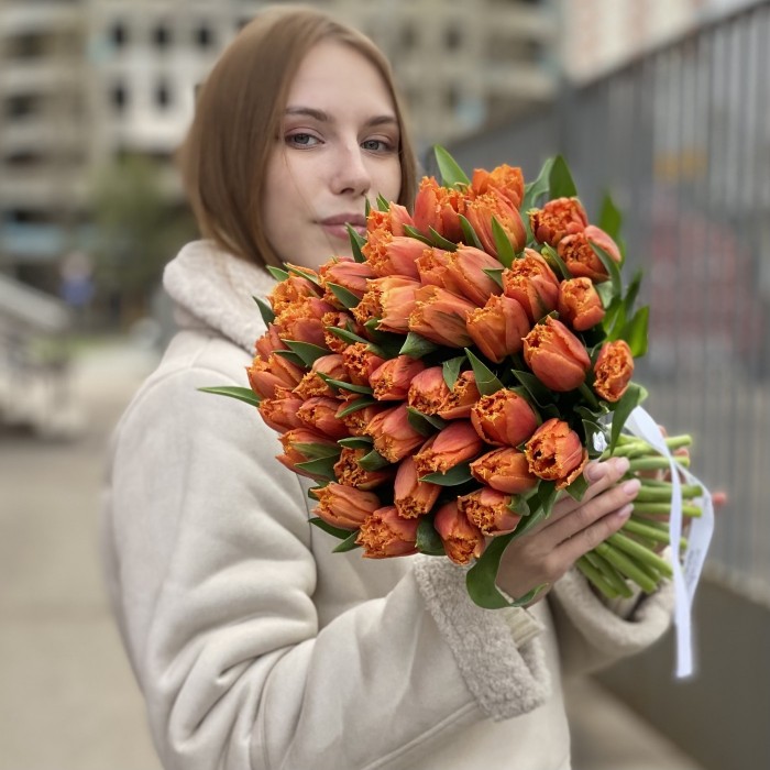 Оранжевые махровые тюльпаны Оранж пэшн