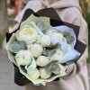 11 белых пионов Дюшес с эвкалиптом