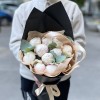 11 пионов Белая Сара