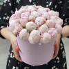 25 пионов Фестива в коробке