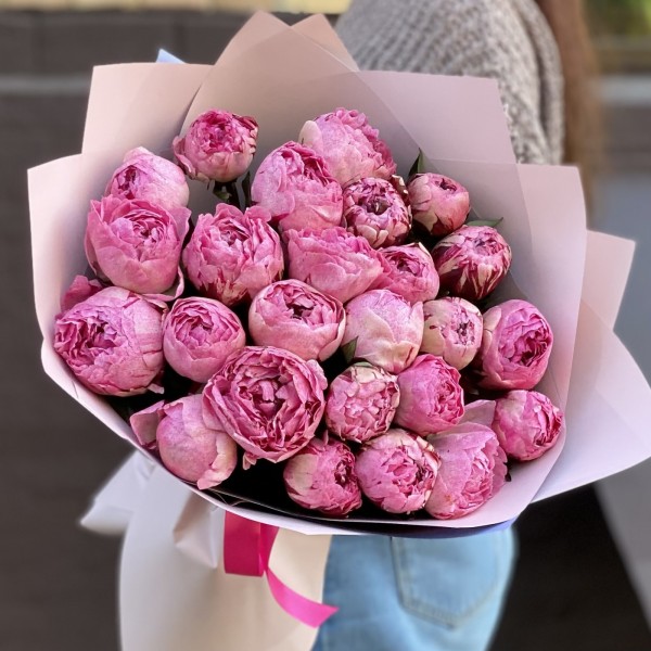 Букет из 25 розовых пионов Александр-Эльза
