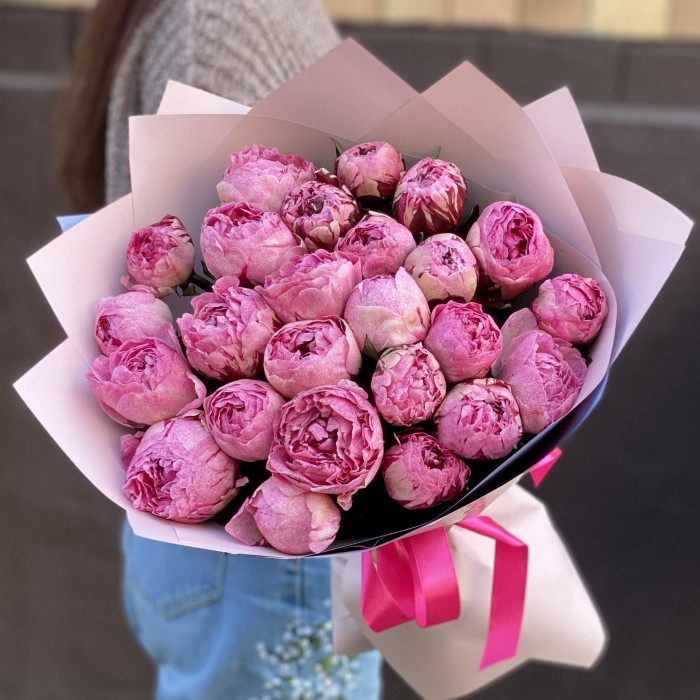 Букет из 25 розовых пионов Александр-Эльза