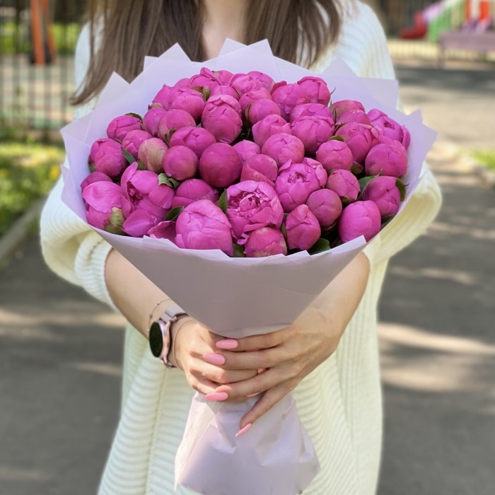 51 малиновый пион