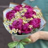 7 фиолетовых пионов Канзас с танацетумом