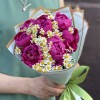 7 фиолетовых пионов Канзас с танацетумом