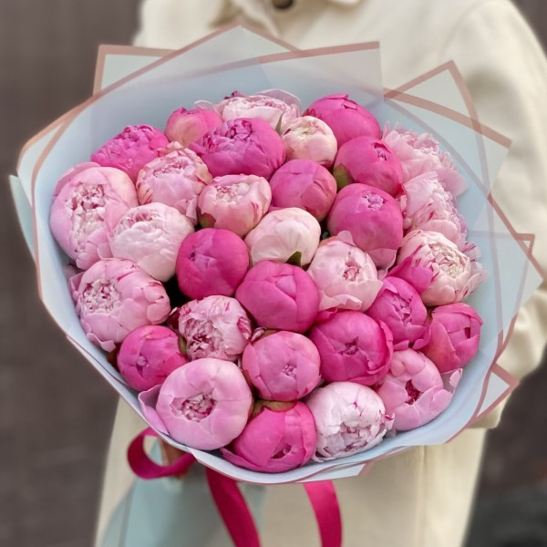 Дуэт из 31 пиона