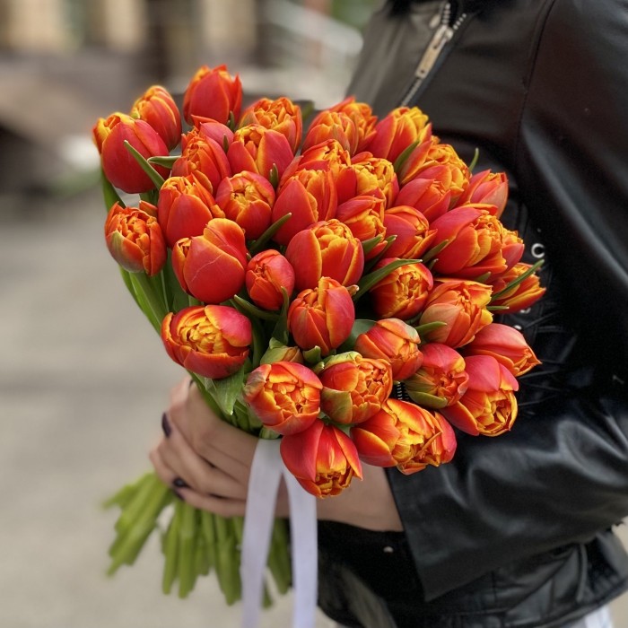 Тюльпан пионовидный оранжево-жёлтый Мира