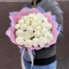 Букет из 25 белых пионов