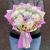 Букет из 11 пионов Фестива с радужной гипсофилой