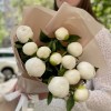 Букет 11 белых пионов