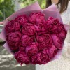 Букет из 15 фиолетовых пионов