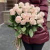 25 нежно-розовых роз Помароса