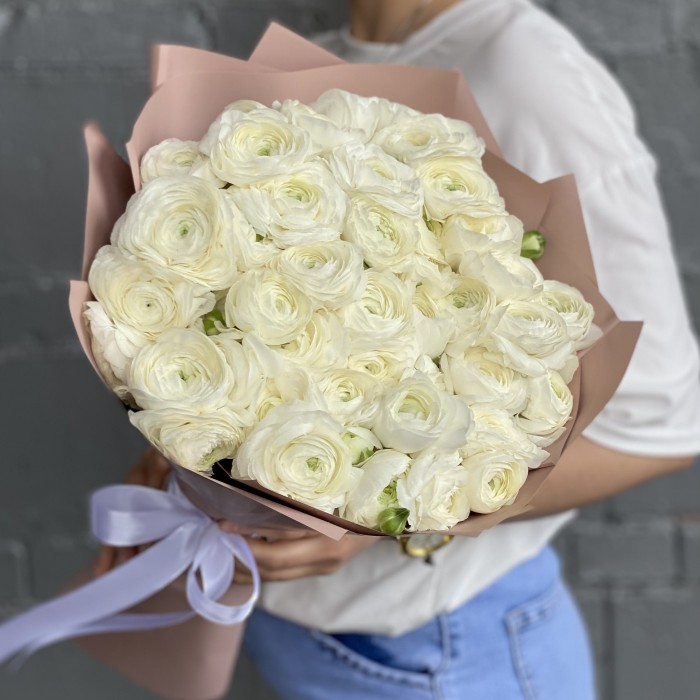 51 белый ранункулюс