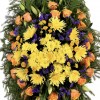 Траурный венок из живых цветов 130 см. № 52