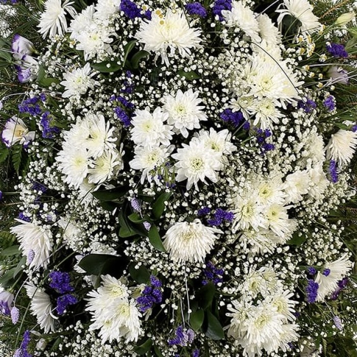 Траурный венок из живых цветов 160 см. № 50