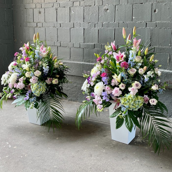 Напольная композиция в розовых тонах