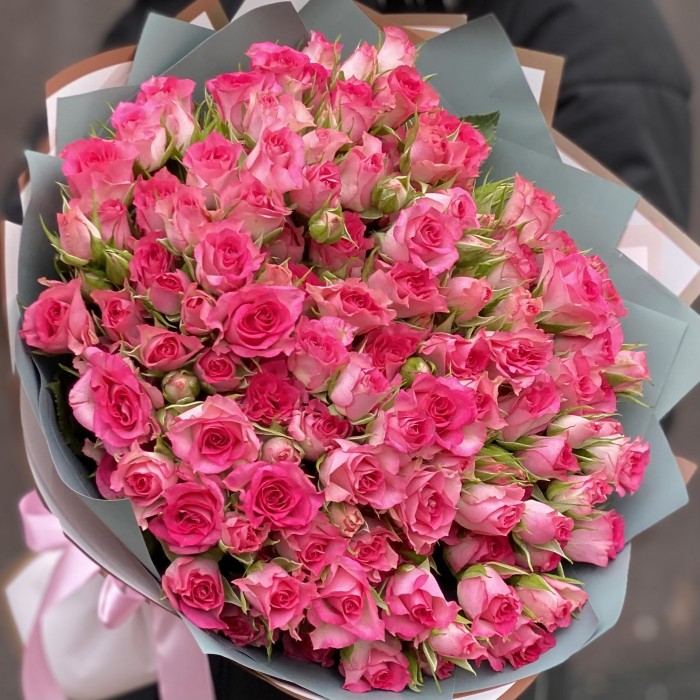 25 кустовых роз Рупски 50 см