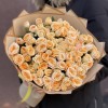 25 кремовых кустовых роз Тринити 40см