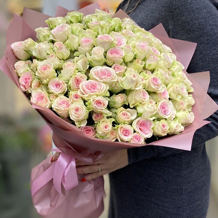 25 кустовых роз Гуд Муд