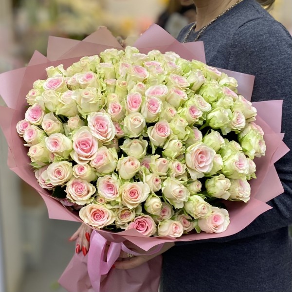 25 кустовых роз Гуд Муд