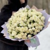 51 белая кустовая роза Сноу Бабл 50 см
