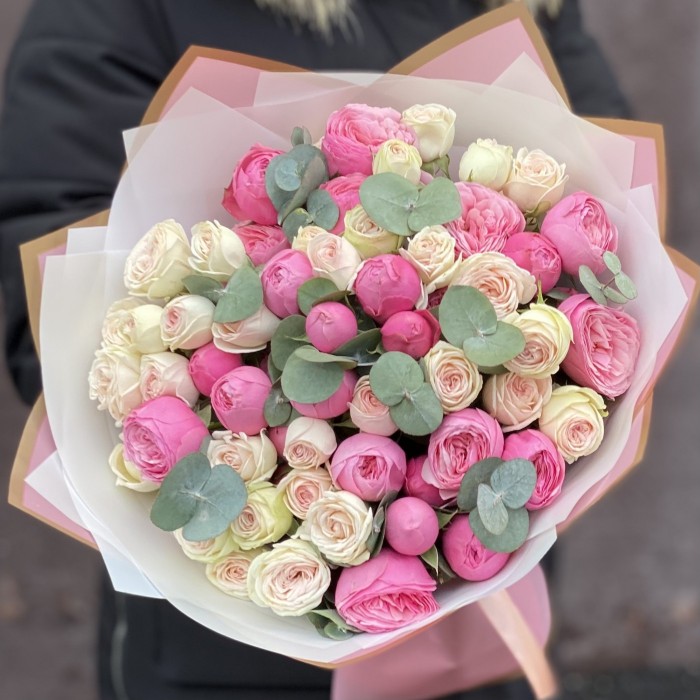 Букет кустовых роз Свит Джелато и Сильва Пинк