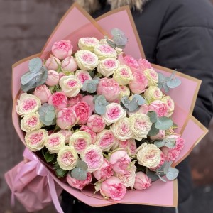 Букет кустовых роз Джелато и Пинк Блоссом