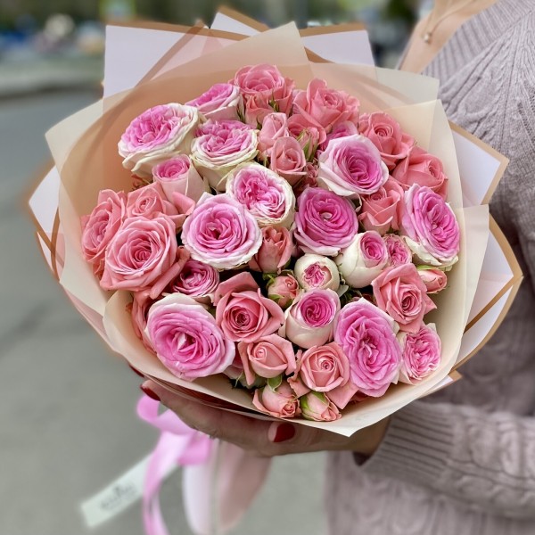 Дуэт розовых роз