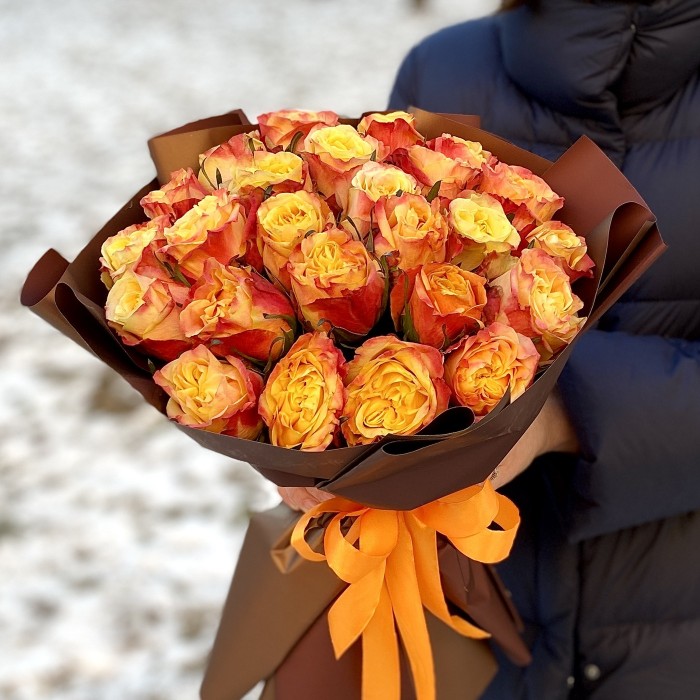 25 пионовидных роз Fire Expression